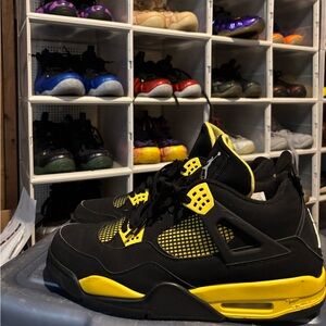 Jordan 4 yellow thunder size 14